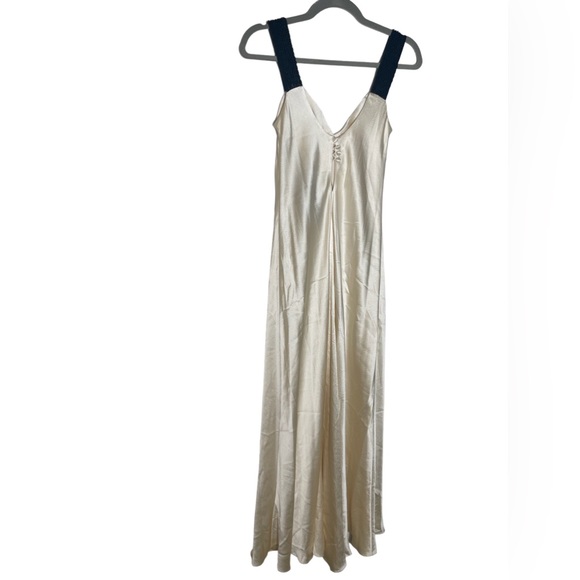 NWT Banana Republic Monogram Collection 100% silk maxi dress. Size 2. - Picture 2 of 13